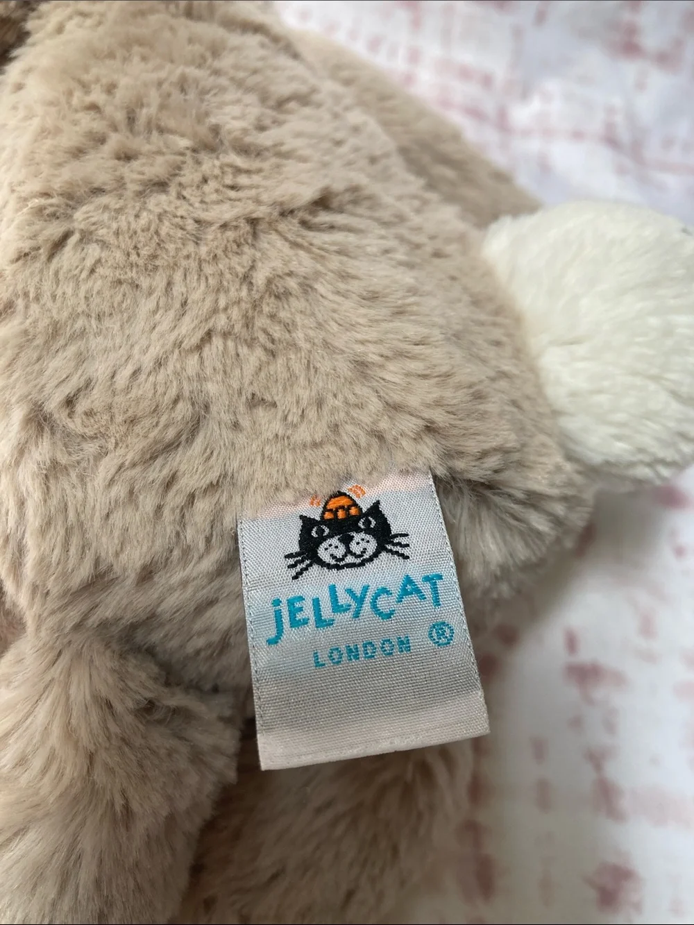 Jellycat Bashful Christmas Bunny Medium with Hat 12